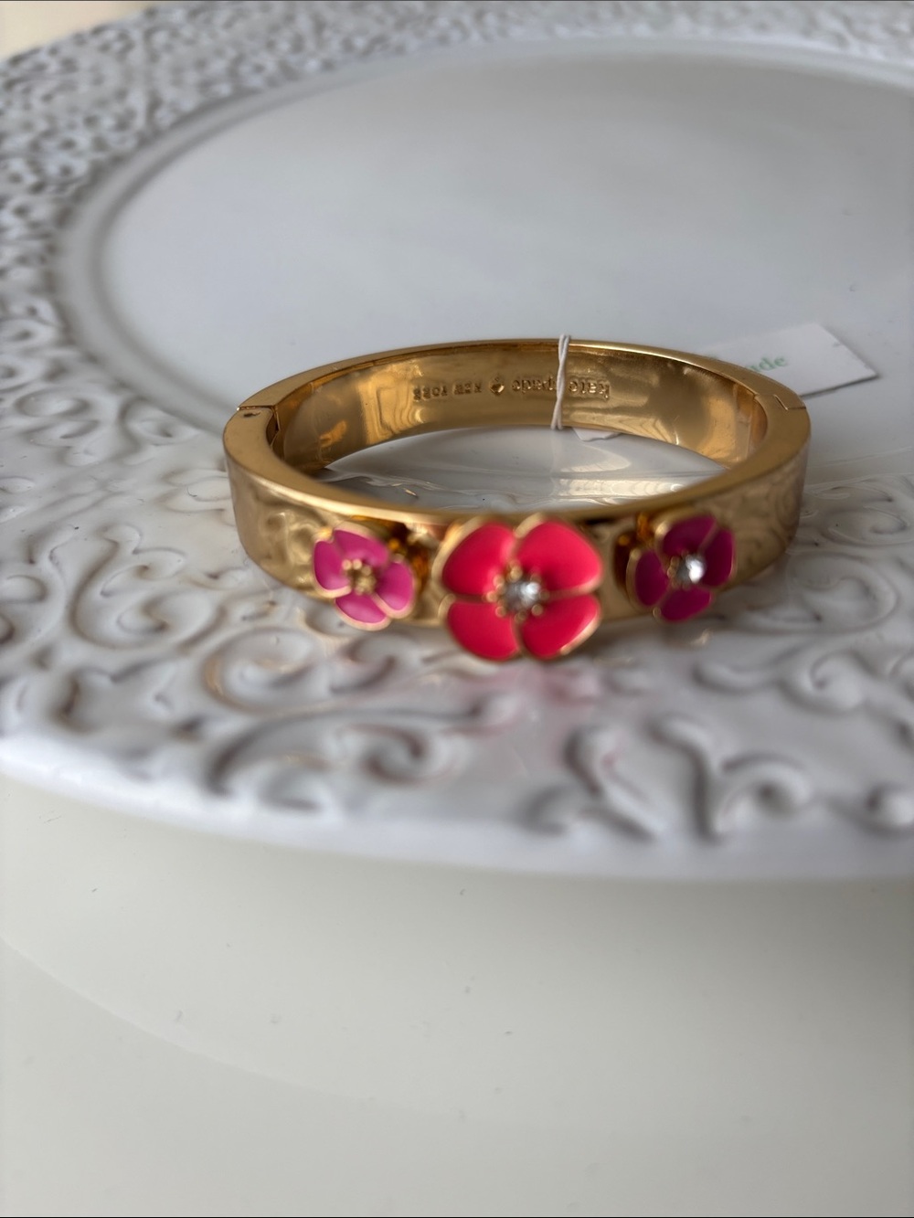 Kate Spade NWOT Gold Floral Pink Enamel Bangle Bracelet - Picture 5 of 5